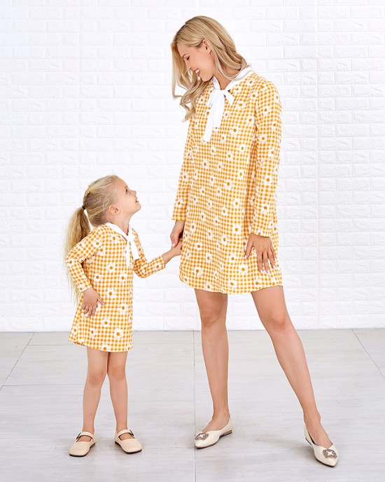 Sweet Long Sleeved Yellow Plaid and Flower Print Mom Girl Matching Dress