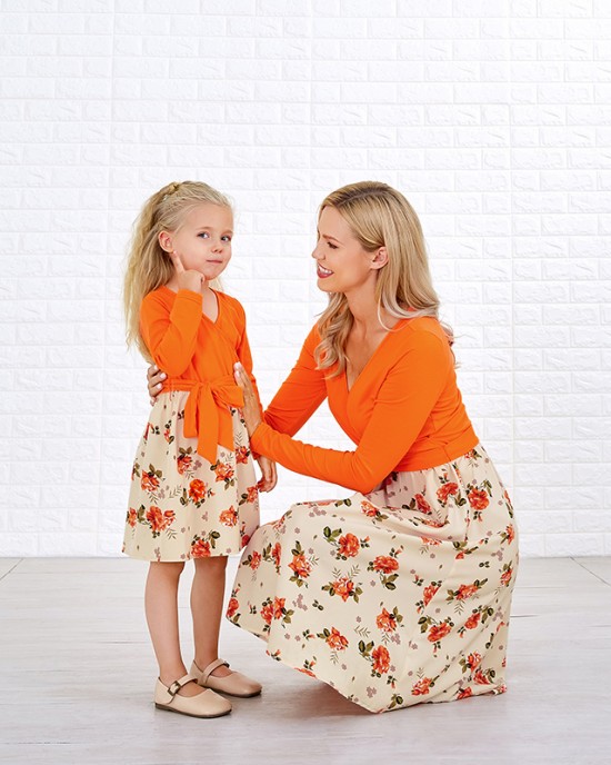 Sweet V-neck Long Sleeved Stitching Flower Orange Mom Girl Matching Dress