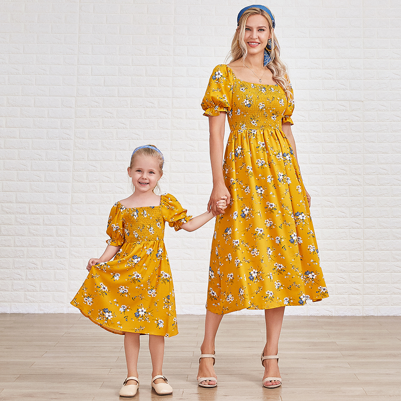 Sweet Flower Print Square Neck Puff Sleeve Yellow Mom Girl Matching Dress Sweet Flower Print Square Neck Puff Sleeve Yellow Mom Girl Matching Dress