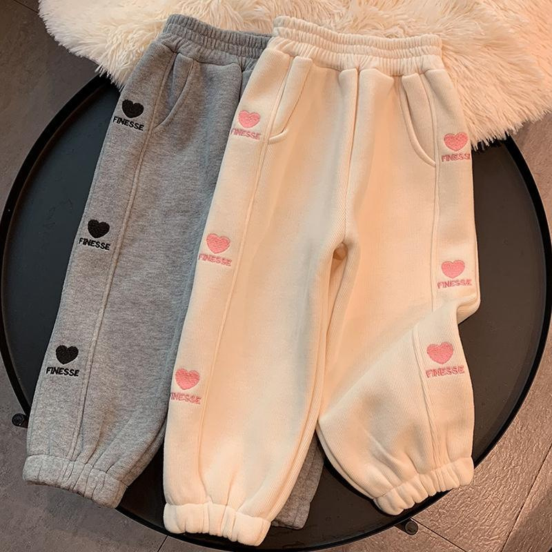 【18M-8Y】Girls Stylish Heart Shape And Letter Embroidered Thick Fleece Pants 【18M-8Y】Girls Stylish Heart Shape And Letter Embroidered Thick Fleece Pants