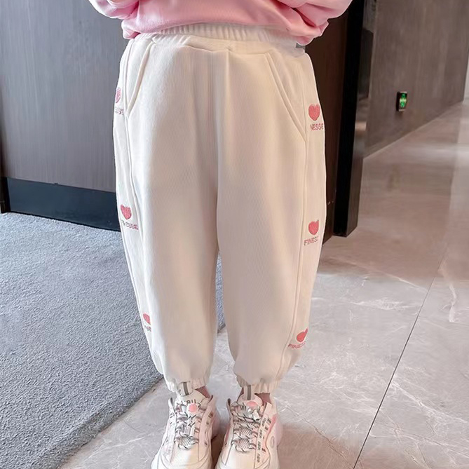 【18M-8Y】Girls Stylish Heart Shape And Letter Embroidered Thick Fleece Pants 【18M-8Y】Girls Stylish Heart Shape And Letter Embroidered Thick Fleece Pants