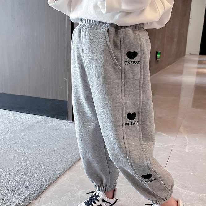 【18M-8Y】Girls Stylish Heart Shape And Letter Embroidered Thick Fleece Pants 【18M-8Y】Girls Stylish Heart Shape And Letter Embroidered Thick Fleece Pants