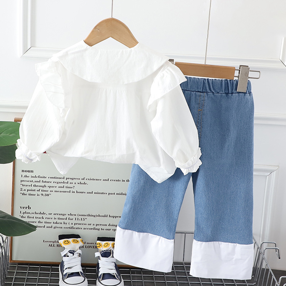【12M-5Y】2-piece Girl White Heart-shaped Embroidered Doll Collar Long Sleeve Shirt And Colorblock Jeans Set - 34409 【12M-5Y】2-piece Girl White Heart-shaped Embroidered Doll Collar Long Sleeve Shirt And Colorblock Jeans Set - 34409