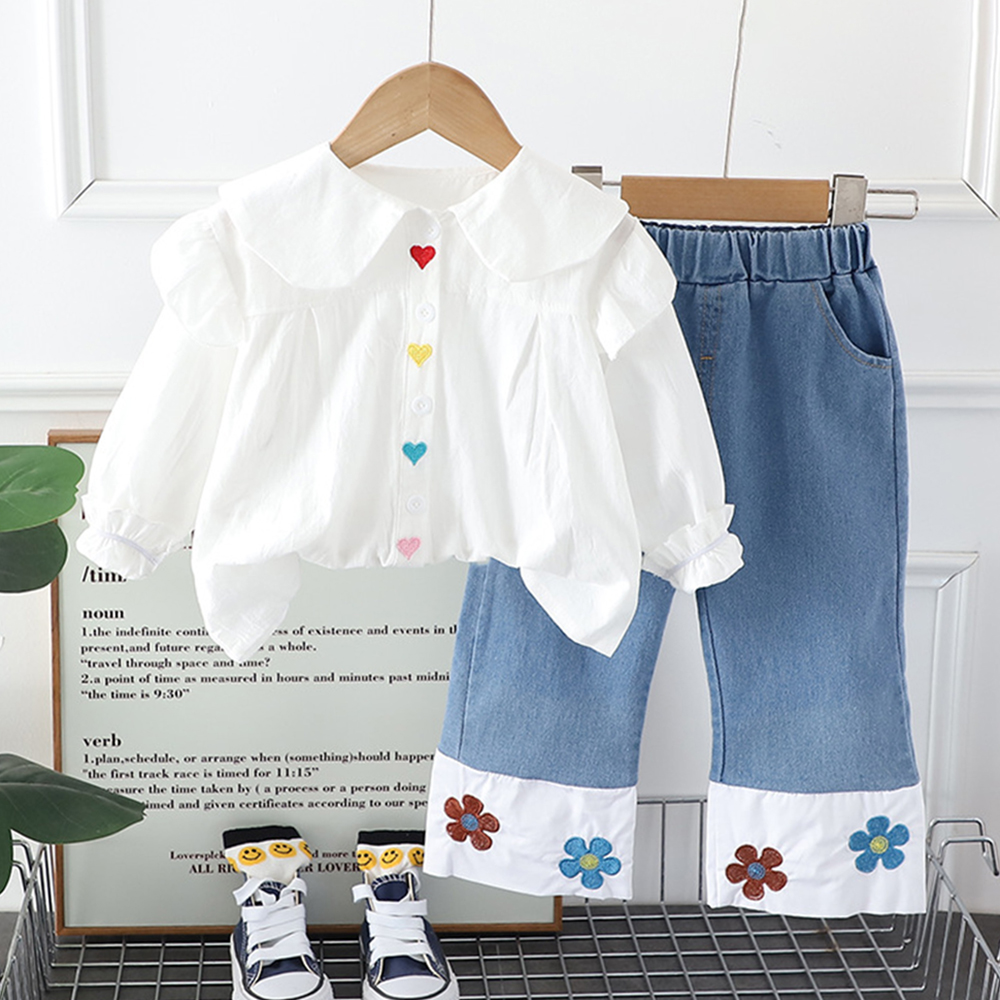 【12M-5Y】2-piece Girl White Heart-shaped Embroidered Doll Collar Long Sleeve Shirt And Colorblock Jeans Set - 34409 【12M-5Y】2-piece Girl White Heart-shaped Embroidered Doll Collar Long Sleeve Shirt And Colorblock Jeans Set - 34409