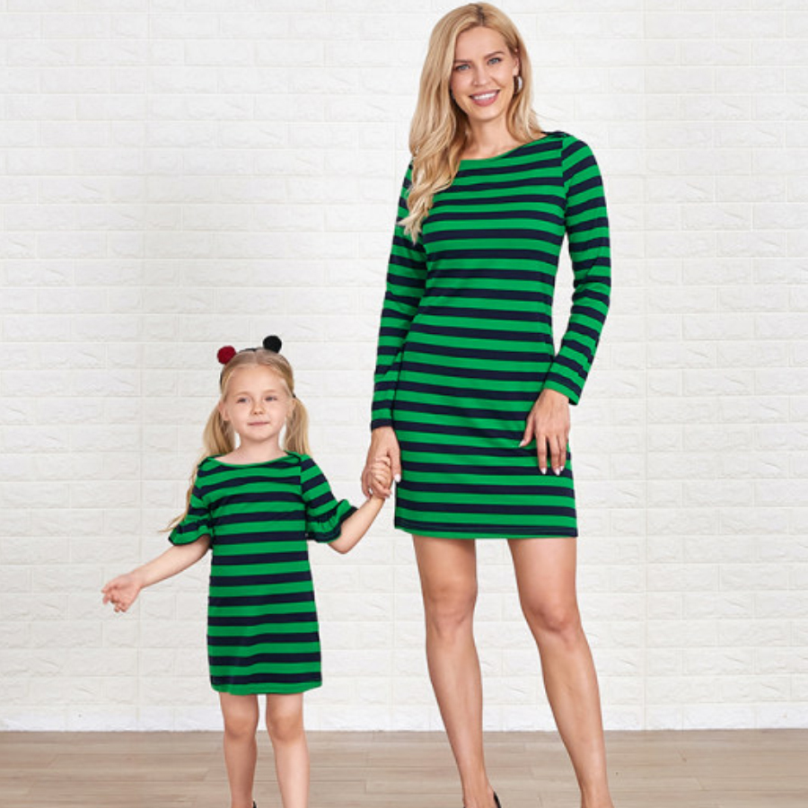 Casual Green Knitted Striped Round Neck Long Sleeves Mom Girl Matching Dress Casual Green Knitted Striped Round Neck Long Sleeves Mom Girl Matching Dress