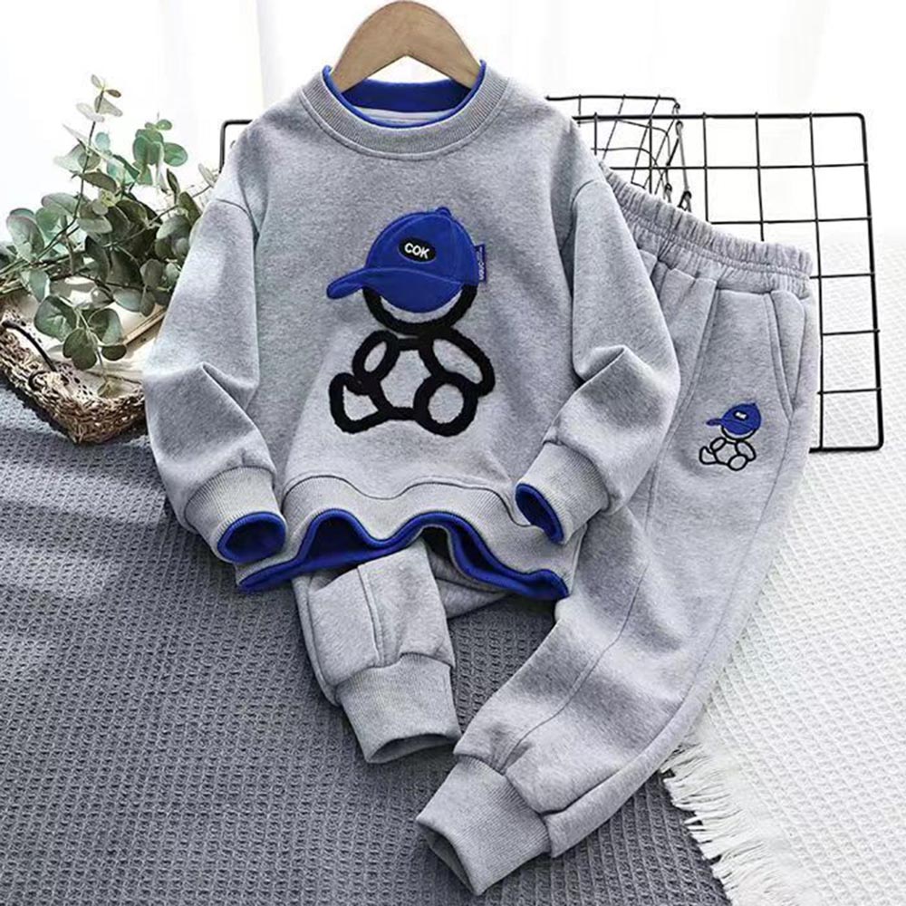 【3Y-12Y】2-piece Boys Bear Embroidery Long-sleeved Sweatshirt And Pants Set - 4446 【3Y-12Y】2-piece Boys Bear Embroidery Long-sleeved Sweatshirt And Pants Set - 4446
